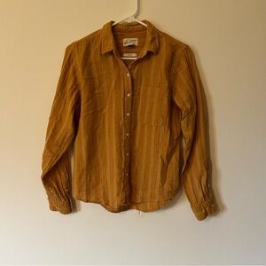 Universal Thread Relaxed Fit Lightweight Yellow Buttondown